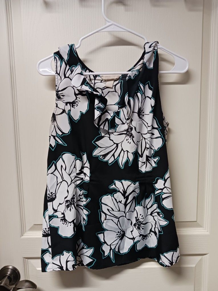 Floral Sleeveless Blouse