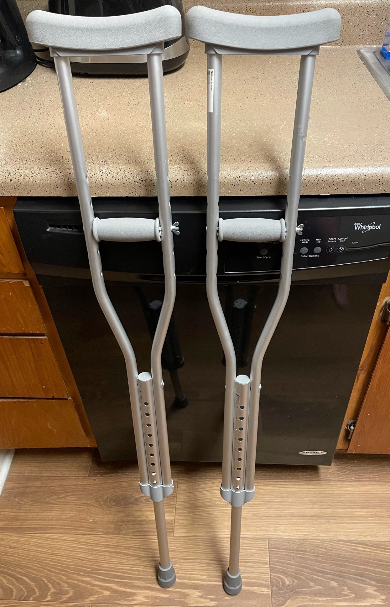 Youth Crutches 4’6”- 5’2”
