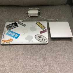 Apple MacBook Air 2012 With USB SuperDrive