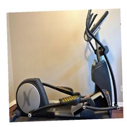 Life Fitness Treadmill Club Quality Exercise Machine candidate environment