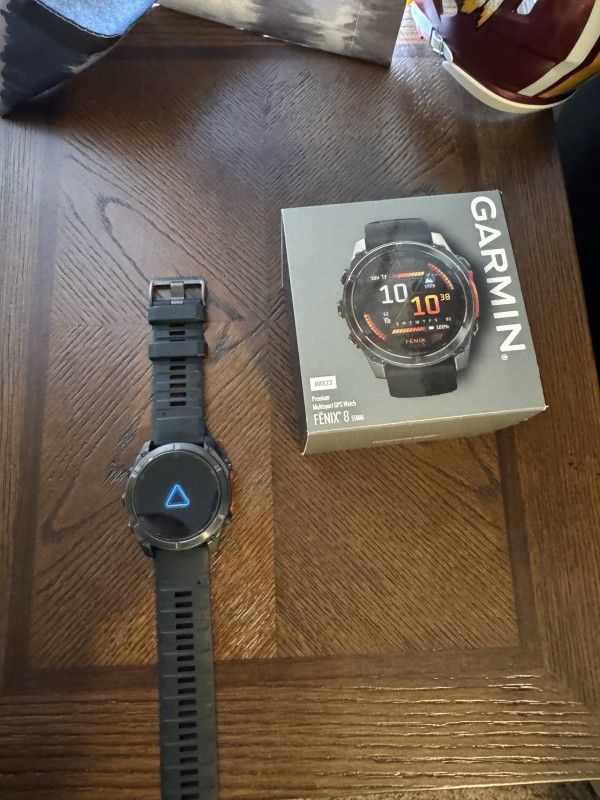 Garmin fenix 8 AMOLED 51mm Smartwatch (Carbon Gray) Premium Multisport