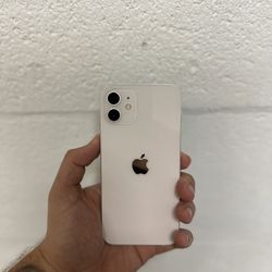 Apple iPhone 12 - 128GB - White (Unlocked) - Excellent Condition