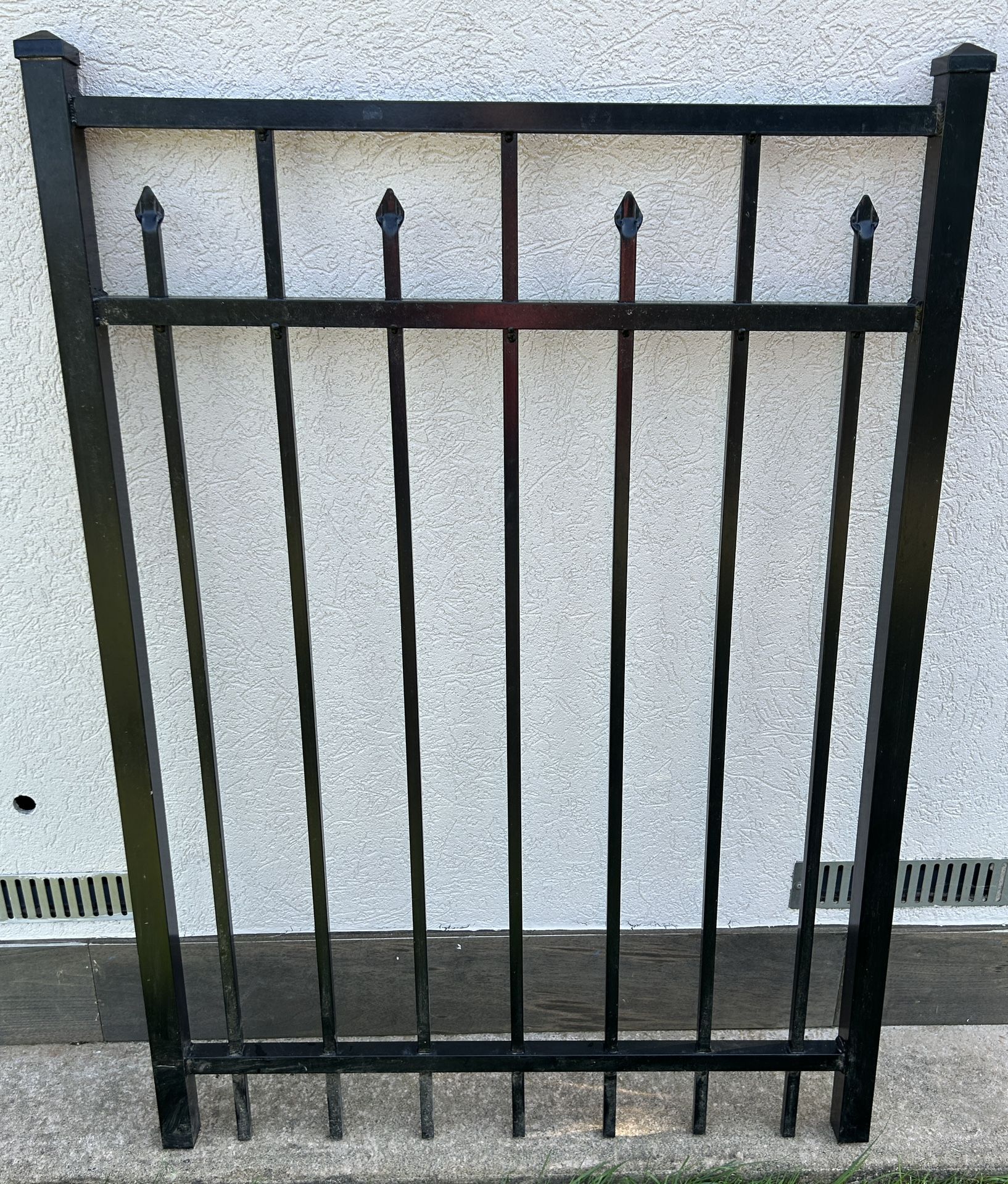 Black Metal Fence/Gate/Yard Art 34-3/8” Wide 49-1/4” Tall