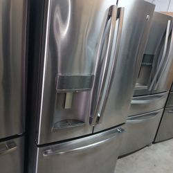 G/E Counter Depth Refrigerator Stainless Steel Everything Works Good 💯