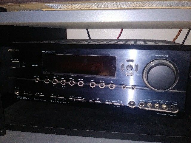 Reviever onkyo tx-sr 674