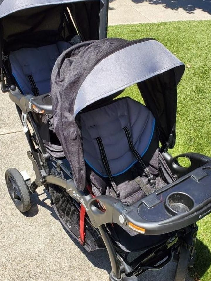 Double STROLLER GRACO sit N Stand