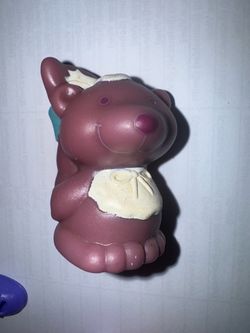 Souffle Skunk Pet of Angel Cake Vintage Strawberry Shortcake 1982 Purple 2" tall