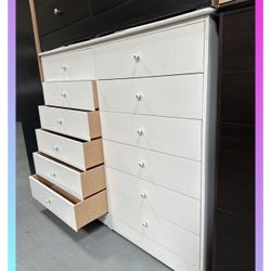 12 drawers dresser / Twelve drawers dresser /  Cajonera