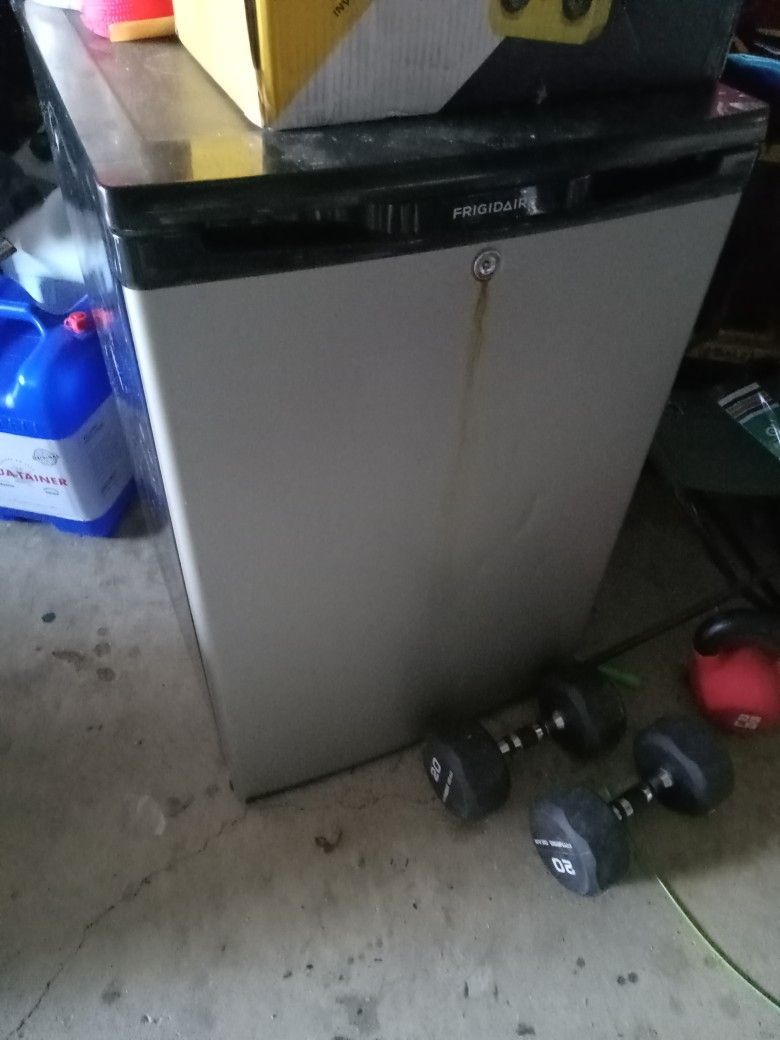 Working Fridge Freezer 3.3 Cuft