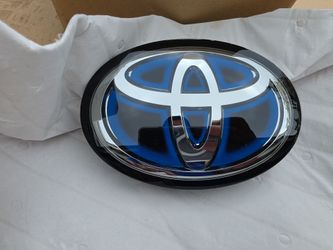 2021 TO 2024 TOYOTA VENZA FRONT GRILLE EMBLEM LOGO RADAR PART #90(contact info removed)6 /02124