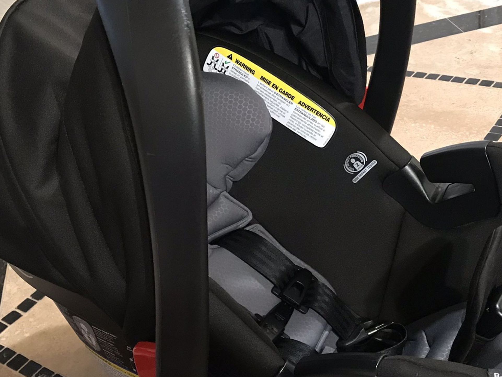Britax B-safe ultra infant car seat with 2 bases