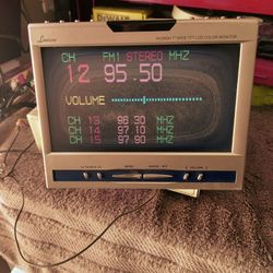 Lanzar 7" Wide TFT Monitor AM FM Stereo Radio 