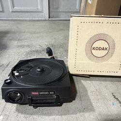 Vintage Kodak Carousel 600 Slide Projector (1960s) – Made in USA