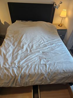 Luxury Bed Set( Queen size)