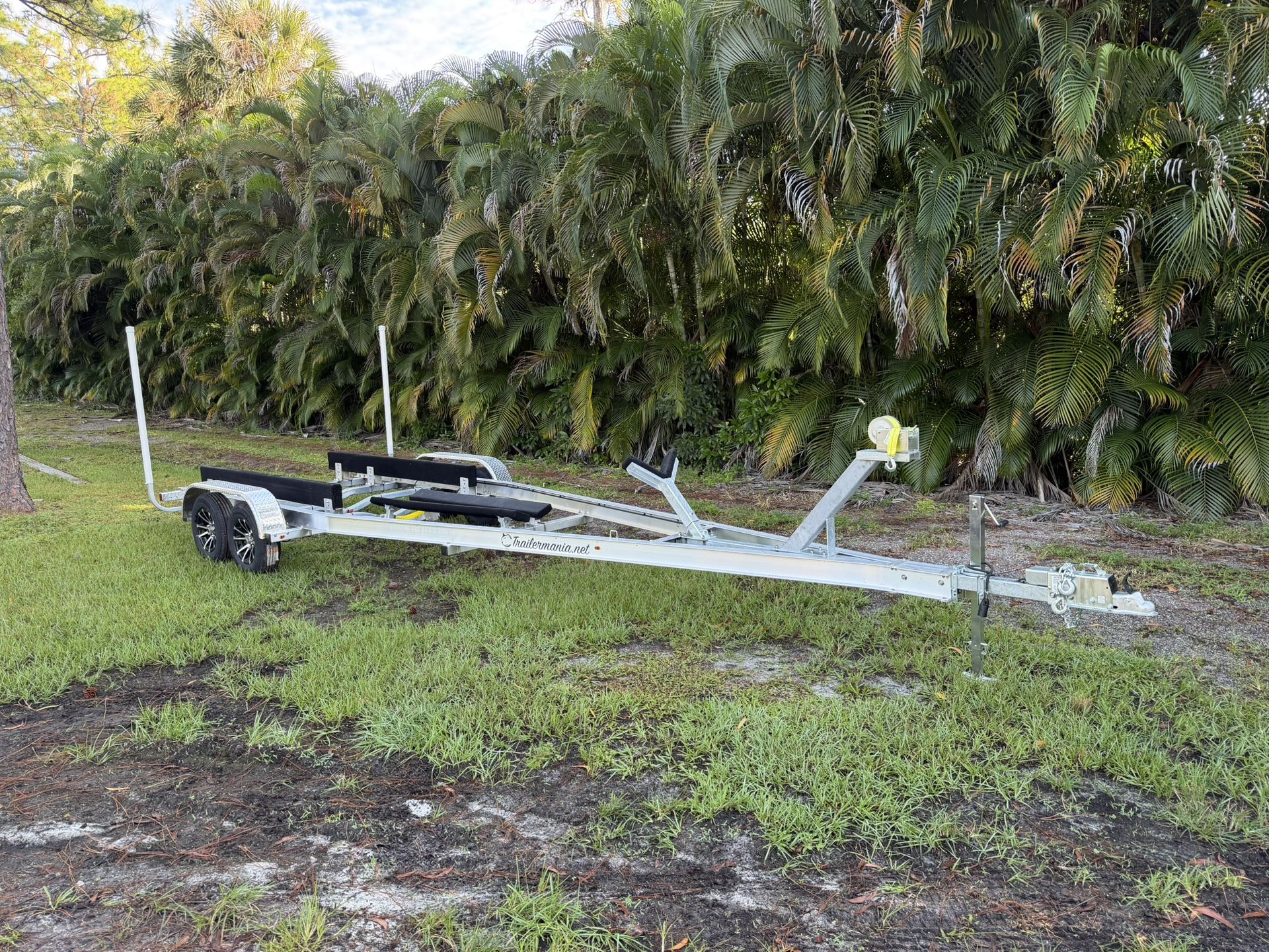 New 2026 Trailer Mania 7K GVWR Dual Axle Boat Trailer. 22-24ft. Mags.