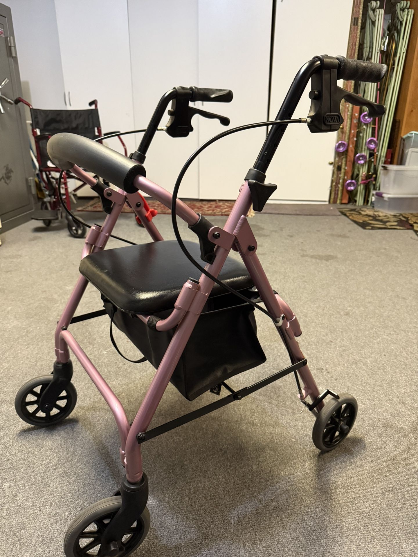 Walker With Wheels And Brakes