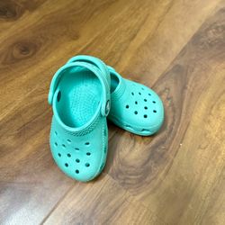 Crocs Authentic Classic Clog Shoes  for Boy Girl Toddler Kid Size C6 USED CONDITION