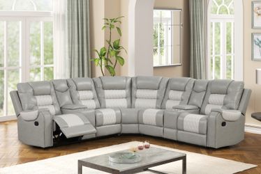 Ohio Modern Gray & Ice Manual Reclining Sectional with Console & Power