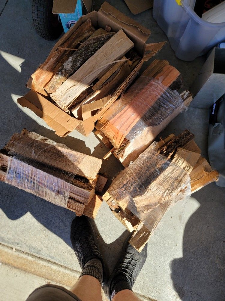 4 Bundles Of Wood. 5$ Each Or All 4 For 15$