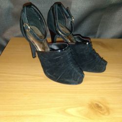 Womans Black Suede High Heels