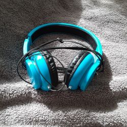 Brand NEW Headphones 