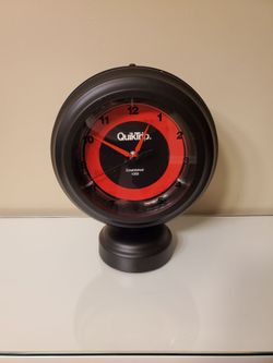 Quick Trip QT Gas Station Metal Neon Advertising Stand Clock