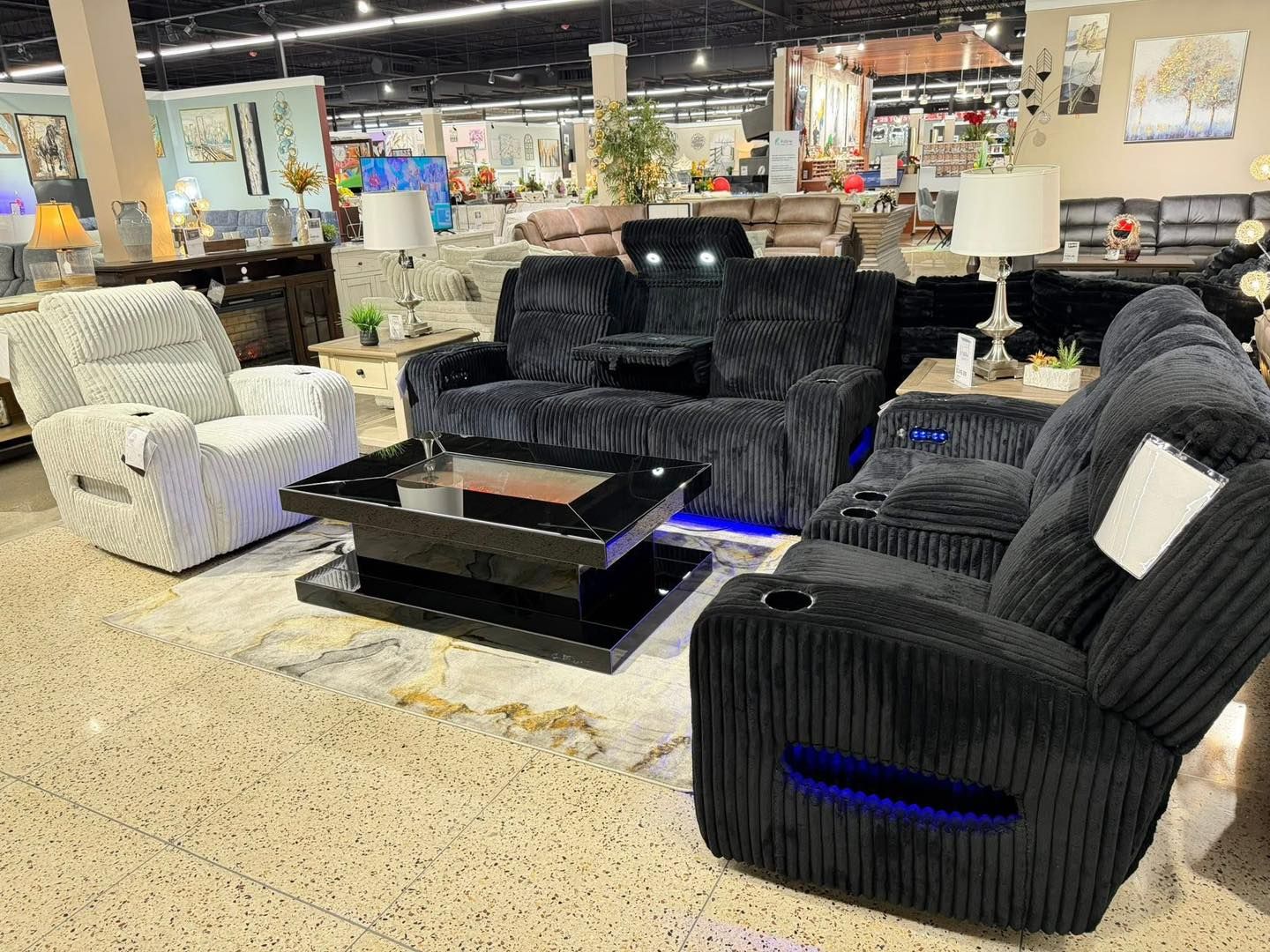 I’m Jon Green, Wayne’s Home Sales Representative🌟 Black Fabric Electric Sofa, Electric Loveseat, Electric Recliner Couch 🛋️ Color Options