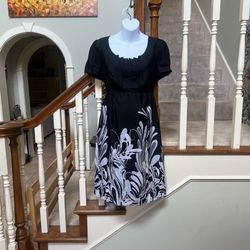 Large Liz Lange Maternity Dress
