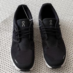 On Clouds Running Shoes 