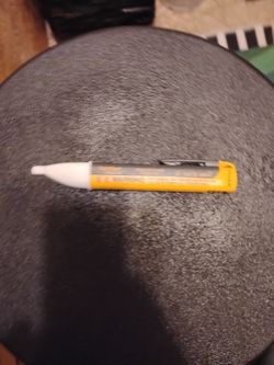 1AC II Non-Contact Voltage Tester