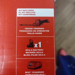 Milwaukee M12 8" Trimmer Kit