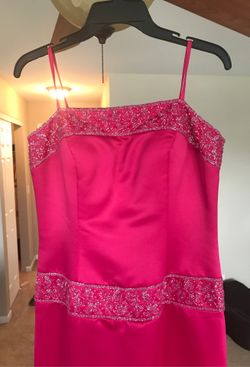Beautiful PINK Bridesmaid / Maid of Honor / Mom of Bride dress. Worn ONCE!! SIZE MEDIUM