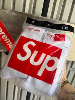 Supreme Socks (black &white available)