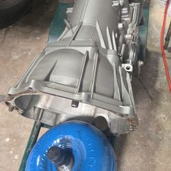 4L60E Transmission with torque converter