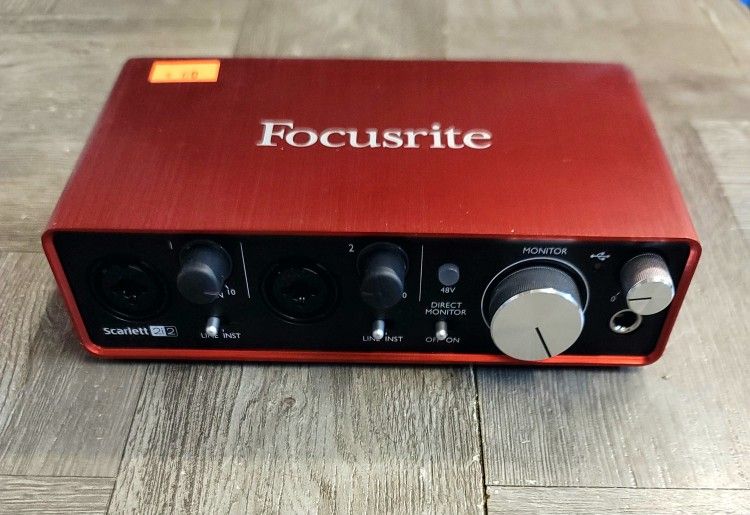 Focusrite Scarlett 2i2 (2nd Gen) USB Audio Interface