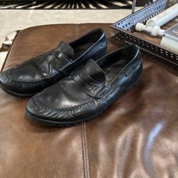 GUCCI Loafers!!! Magnani Dress shoes!!! 5 Pairs Of Shoes All Around Size 9.5 !!!