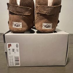 Jesse Bow II UGGS 