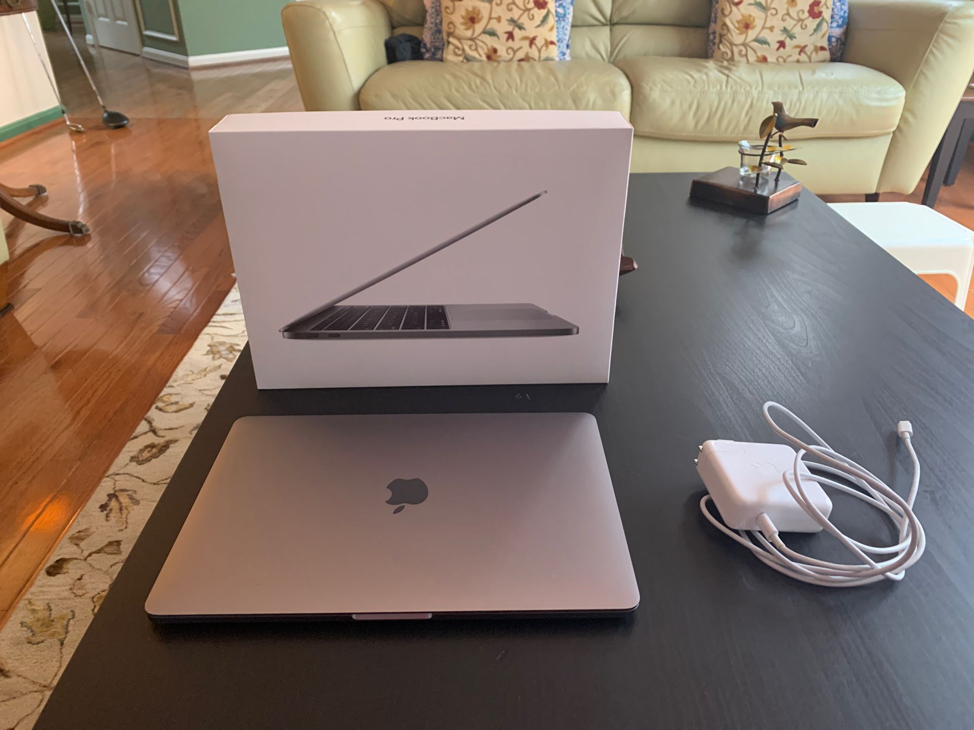 Mint condition MacBook Pro 13 inch for sale