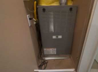 80,000 BTU High-Efficiency Gas Furnace – 80% AFUE, Like New! AHRI CERTIFIED