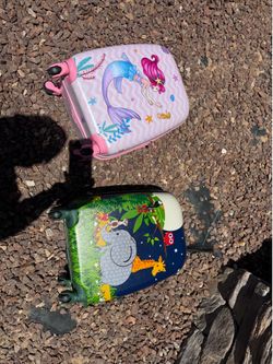 Kids luggage