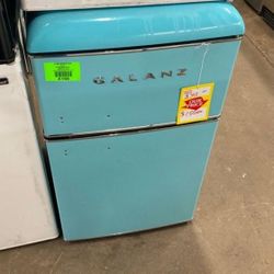Galanz mini fridge