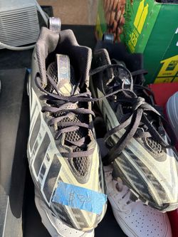 Baseball cleats size 10