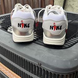 Nike Air Max 1 Premium SE Hot Sauce