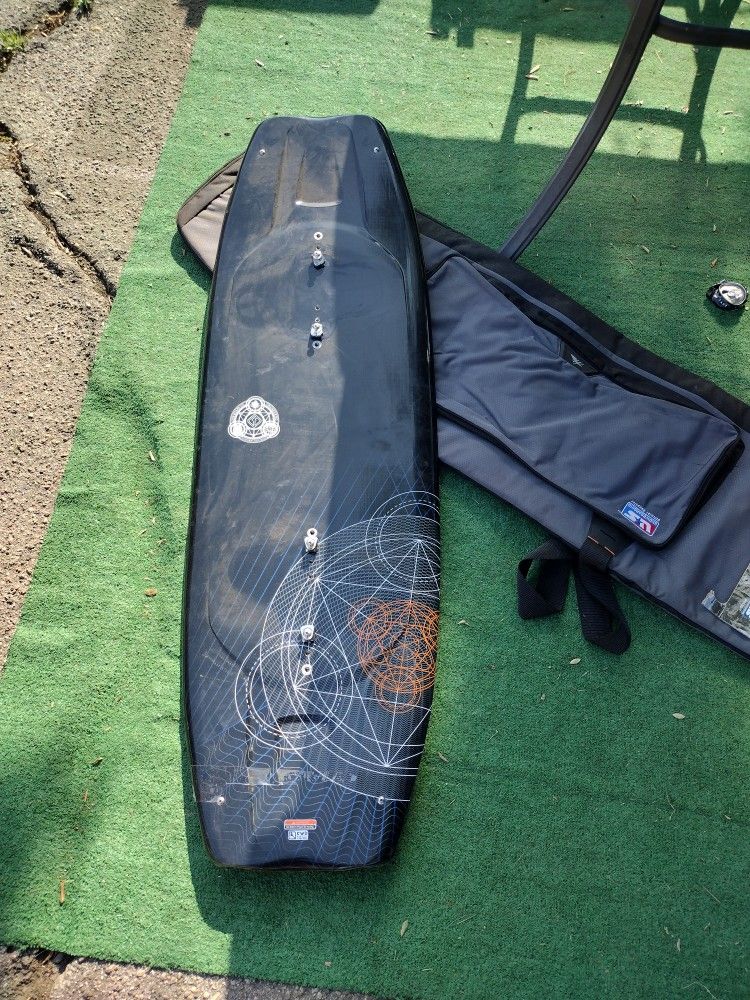 Cwb Board Co Wakeboard With Case