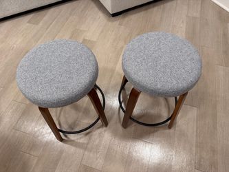 Stool bars brand new