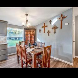 Furniture  Sofa And Kitchen Table