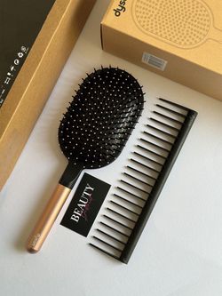 Dyson Hair Brush and Detangling Comb Set
