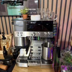 Ninja Luxe 3 In 1. All Accessories 