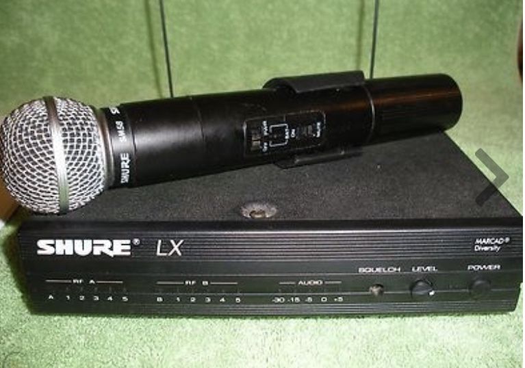 Shure Lx Wireless Microphone With Sm58