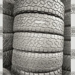 275 70 18 Toyo Open Country Set of 4 Used